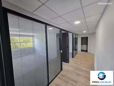 bureaux 104 m² dury