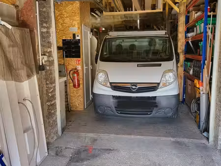 local entrepôt garage