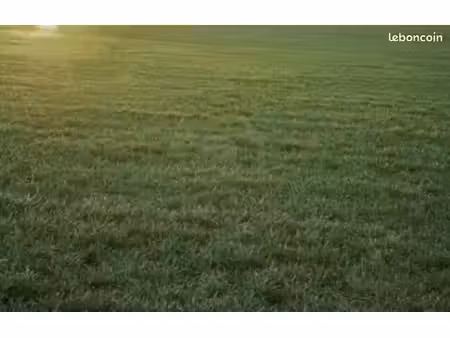 terrain à bâtir de 386 m2 au prix de 119000 à saint-vincent-sur-jard