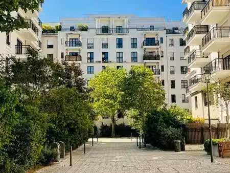 location parking suresnes