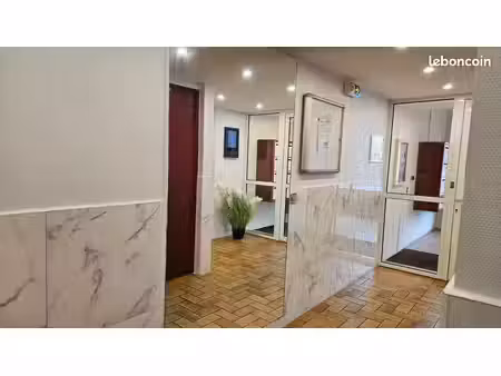 location studio meublé rénové 30 m²