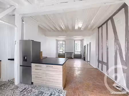immeuble 307 m² sens