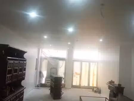 local commercial