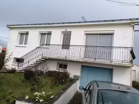 vend maison + terrain