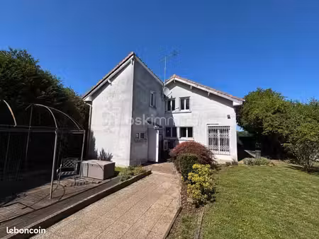 maison 5 pièces 160 m²