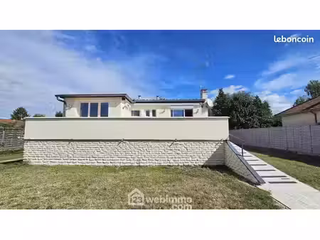 maison 5 pièces 111 m²