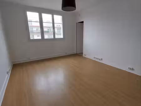 appartement 2 pièces 42 m2 à choisy-le-roi