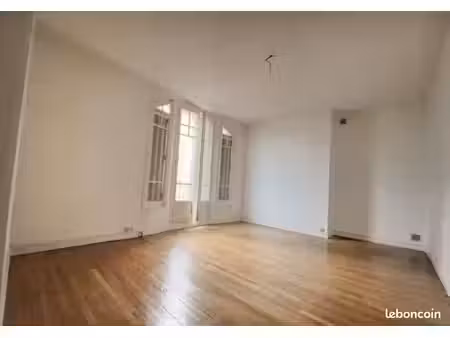 belle appartement pour 3 professionnels libéraux
