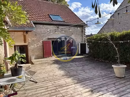 charmante maison en pierre avec jardin et terrasse sans vis-à-vis — ancey