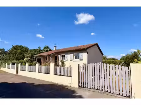 maison de 87m2 + sous-sol 87m2 aménageable  calme et beau potentiel