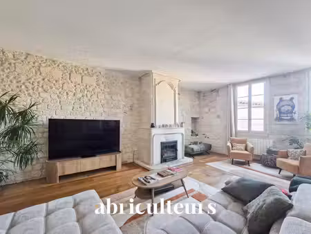 superbe duplex - 182 m² - 6 pièces - saintes centre-ville