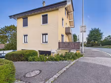 maison composée de 3 appartements et terrain de 2 378 m2
