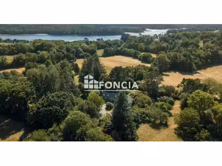 gouesnach - ensemble immobilier de m2 - emplacement privilégié à 2 pas de la rivière de l'
