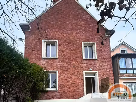 nouveauté en exclusivité - maison t5 avec garage et jardinet