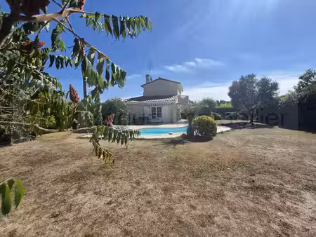 maison pibrac sur 1180 m² avec piscine