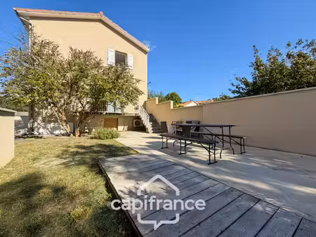 maison à vendre avec garage  jardin  terrasse  place de parking  3 chambres à salaise sur 