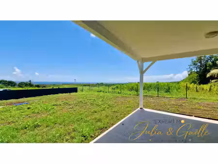 villa t5 neuve à goyave- vue mer