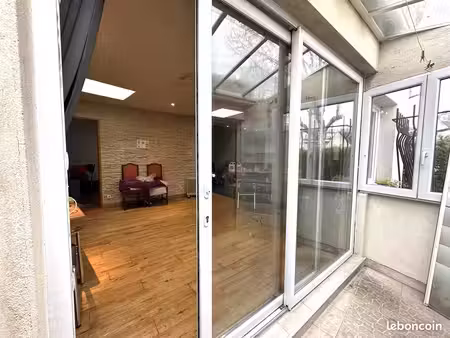 villa 4 pièces 165 m²