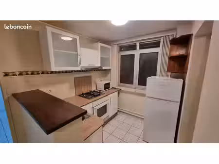 f2 meublé a louer en rez de jardin