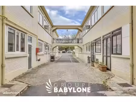 bureaux 439 m²
