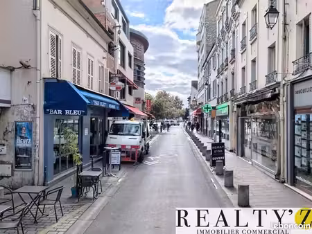 local commercial 278 m²