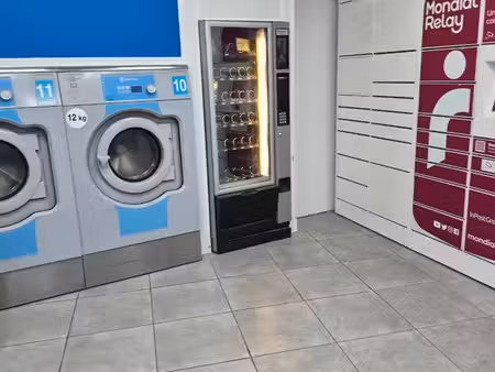 boutique loué 60 m2