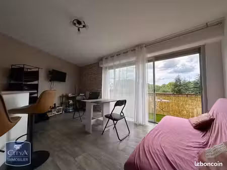 studio 1 pièce 28 m²
