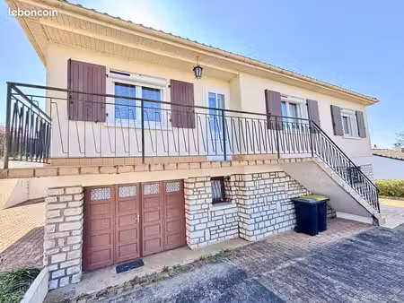 propriété 7 pièces 136 m²