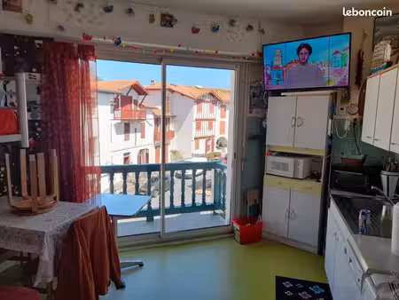 studio à vendre – centre de ciboure –