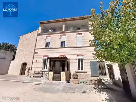 immeuble 12 pièces 600 m²