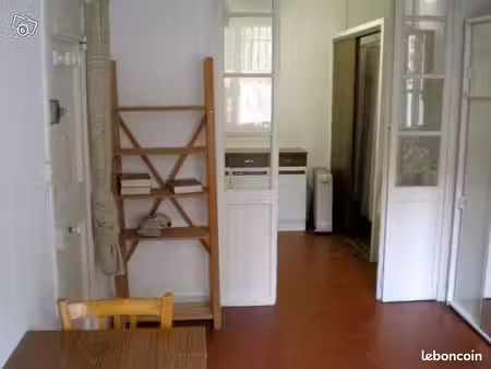 studio 19 m2 centre ville aix