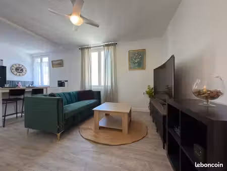 avignon intra-muros t2 meublé avec mezzanine 700 cc disponible en bail meublé 12 mois 690 