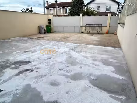 immeuble 5 pièces 300 m² villeneuve le roi