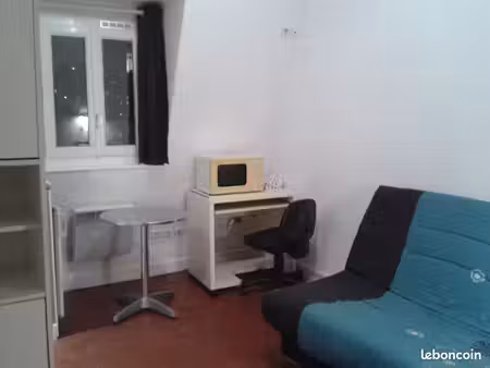 studio 9m2 studio blanche