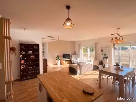 maison récente 99 m² avec jardin