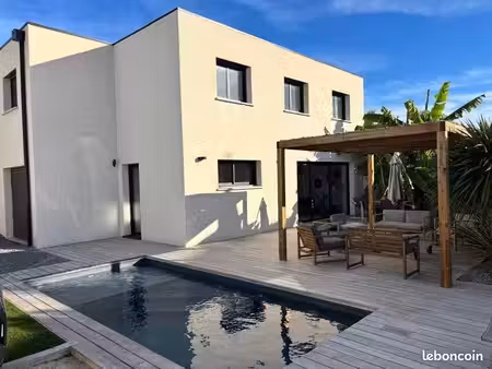maison 4 chambres avec piscine