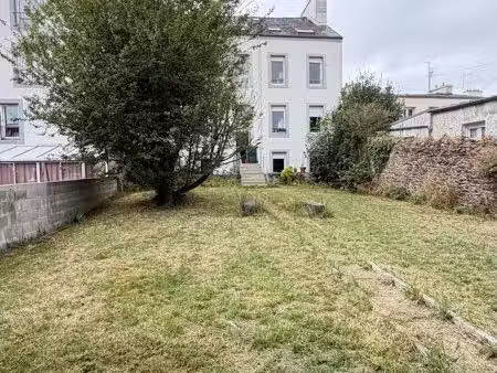 t2 avec terrasse jardin sous plex cappucin