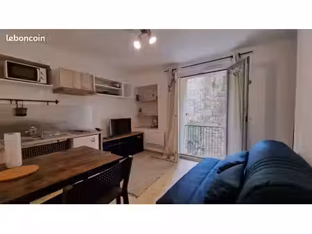 studio 1 pièce 17 m²