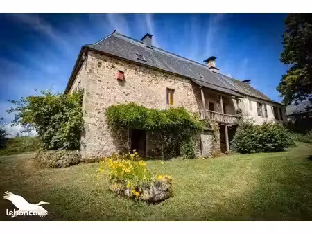 ferme 22 pièces 400 m²