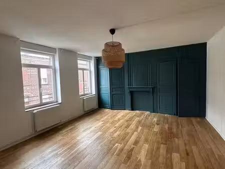 bel appartement 4 pièces – 95 m² – maison de maître – centre d'halluin