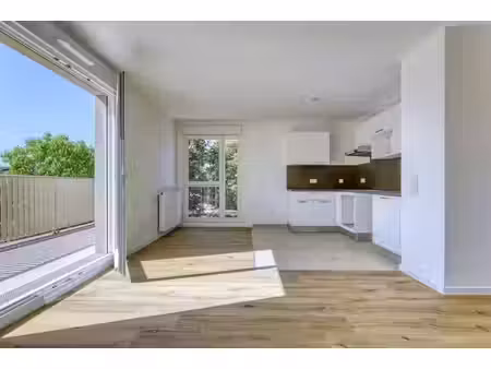 location appartement 3 pièces 71 m² à la courneuve (93120)  1 269 €