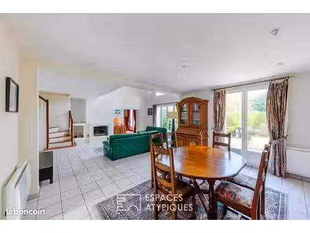 propriété 8 pièces 213 m²