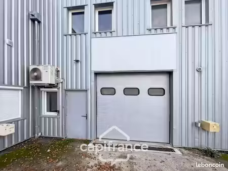 bureaux 321 m²