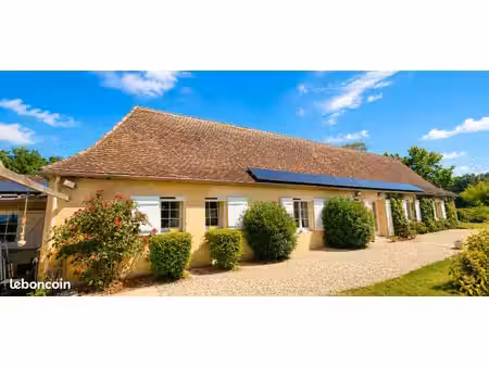 maison 8 pièces 265 m²