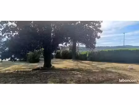 terrain 700 m² mours saint eusebe