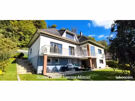 maison 8 pièces 281 m²