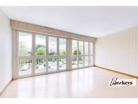 appartement 2 pièces 52 m² avec parking et cave - bois-d’arcy - quartier de l’église