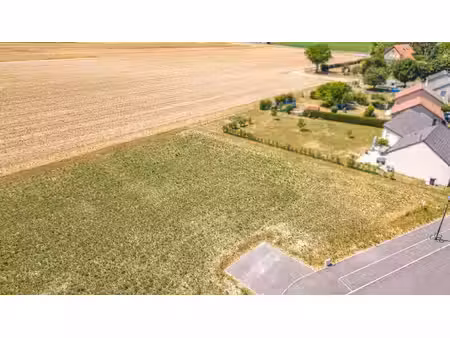 terrain constructible de 1087 m2