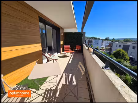 appartement 3 chambres  terrasse vue mont blanc avec garage fermé  cave et parking