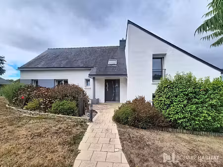 maison bourg st malo des trois fontaines 143m²
